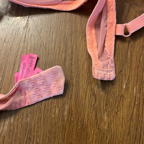 Betsy Johnson pink lace underwire bra size 34DD - Picture 4 of 4